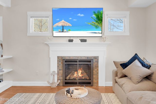 203 Riviera Drive, Toms River, NJ 08753