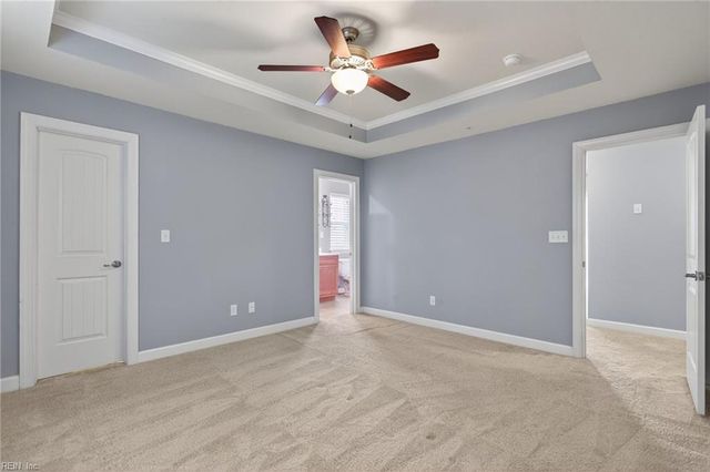 718 Albertine CT # 14A, Chesapeake, VA 23320