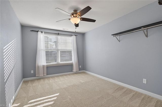 718 Albertine CT # 14A, Chesapeake, VA 23320