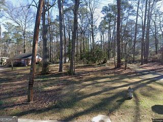 5777 Whispering Pines Road SW, Mableton, GA 30126
