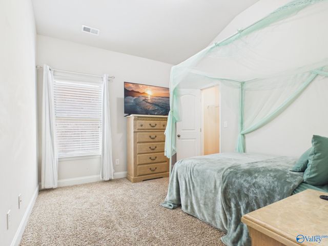 8207 NW Stone Mill Drive 8207, Huntsville, AL 35806