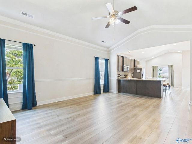 8207 NW Stone Mill Drive 8207, Huntsville, AL 35806