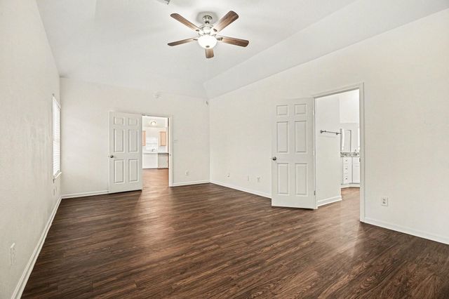 1601 Oak Place Court, Pearland, TX 77581