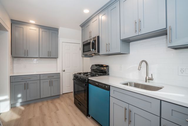 57 Washington Circle, West Hartford, CT 06119