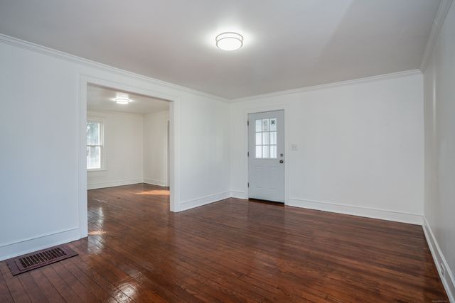 57 Washington Circle, West Hartford, CT 06119