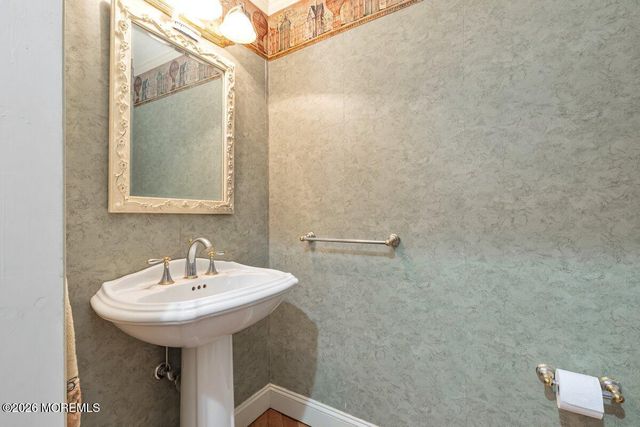 48 Ravine Drive, Matawan, NJ 07747