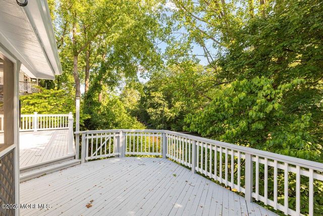 48 Ravine Drive, Matawan, NJ 07747