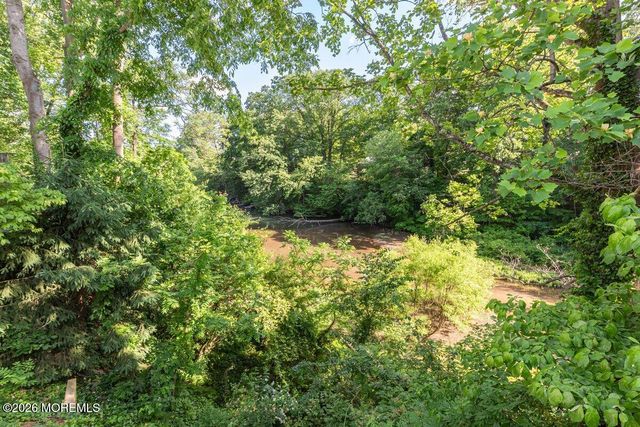 48 Ravine Drive, Matawan, NJ 07747