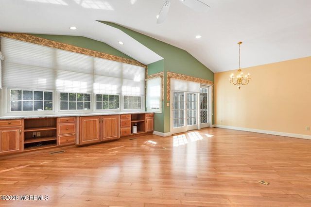 48 Ravine Drive, Matawan, NJ 07747
