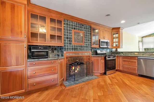 48 Ravine Drive, Matawan, NJ 07747