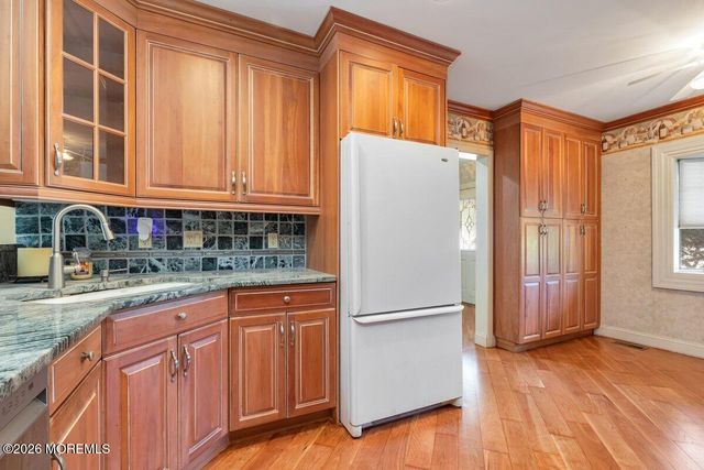 48 Ravine Drive, Matawan, NJ 07747