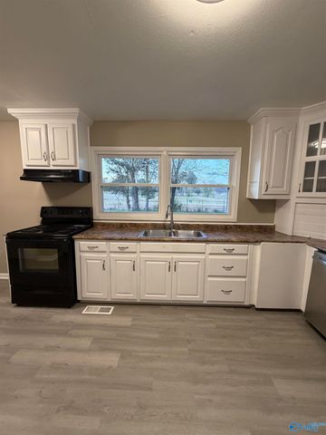 3010 Turf Avenue NW, Huntsville, AL 35816