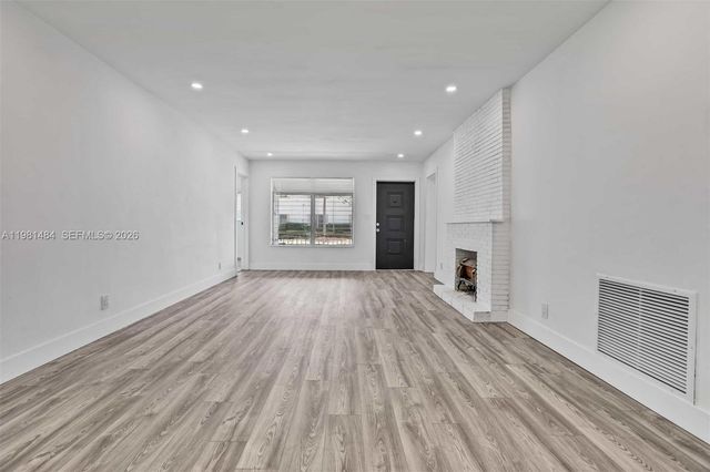 2517 Polk St, Hollywood, FL 33020