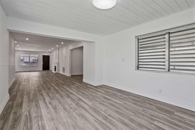 2517 Polk St, Hollywood, FL 33020