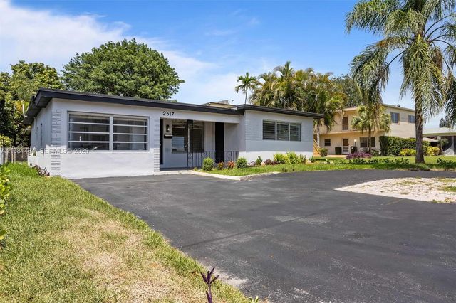 2517 Polk St, Hollywood, FL 33020