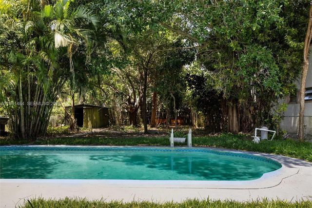 2517 Polk St, Hollywood, FL 33020