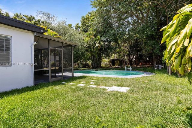 2517 Polk St, Hollywood, FL 33020