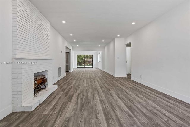 2517 Polk St, Hollywood, FL 33020