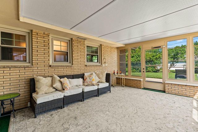 5554 S 25th STREET, Milwaukee, WI 53221