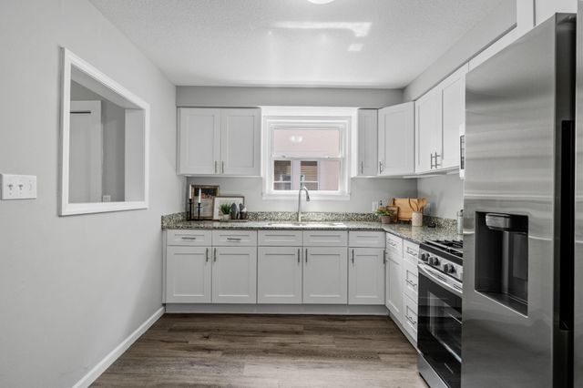 3726 Fremont Avenue N, Minneapolis, MN 55412
