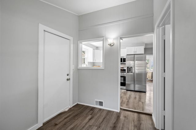 3726 Fremont Avenue N, Minneapolis, MN 55412