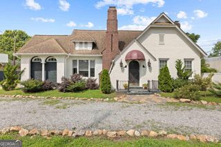 204 S Jefferson Avenue, Eatonton, GA 31024
