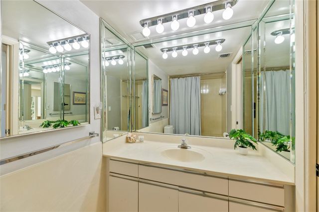 1021 Hillsboro Mile G1, Hillsboro Beach, FL 33062