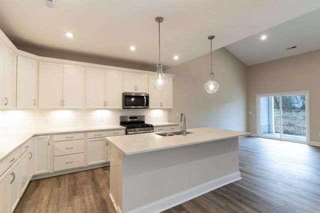 853 Amesbury Drive Street, Florence, KY 41042