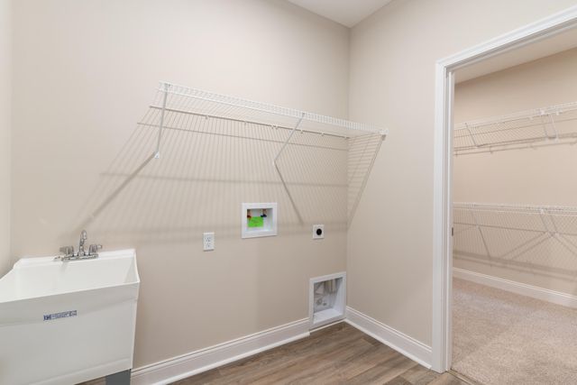 853 Amesbury Drive Street, Florence, KY 41042