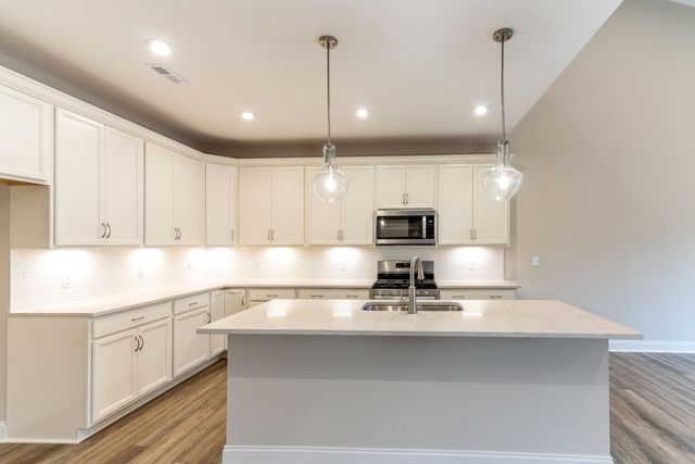 853 Amesbury Drive Street, Florence, KY 41042