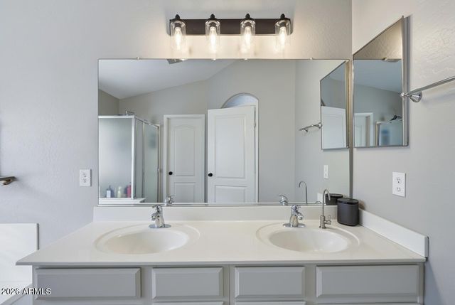 2829 E PARK VIEW Lane, Phoenix, AZ 85024