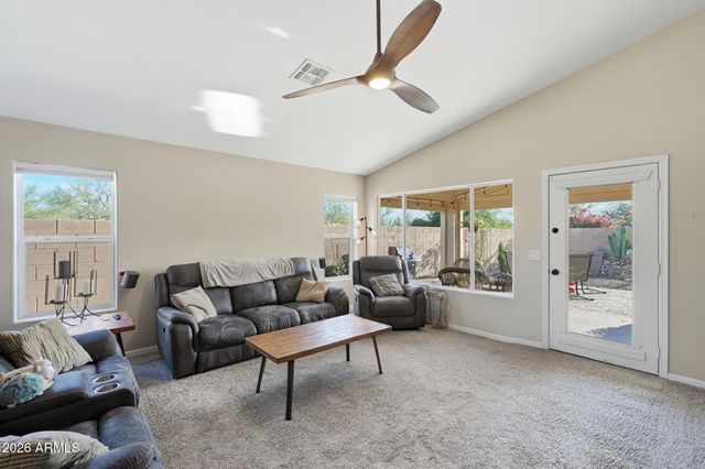 2829 E PARK VIEW Lane, Phoenix, AZ 85024