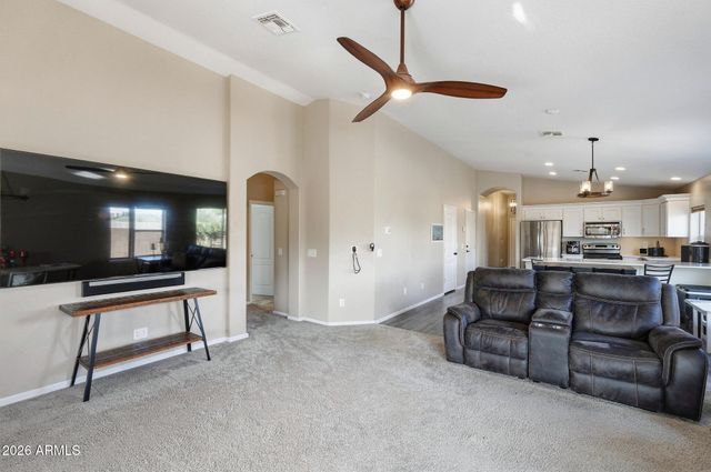 2829 E PARK VIEW Lane, Phoenix, AZ 85024