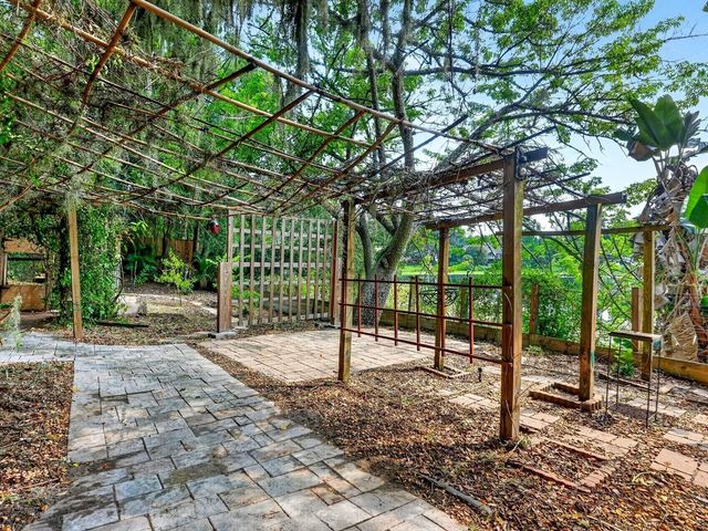 1625 ABRAMS ROAD, Eustis, FL 32726