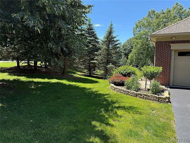 2 South Shore Drive, Elma, NY 14059