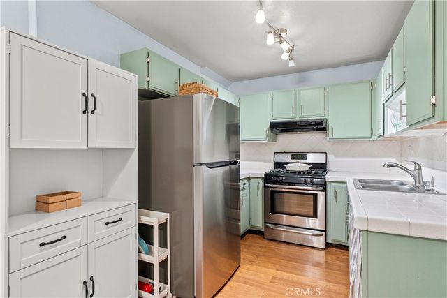 14435 Plummer 23, Panorama City, CA 91402
