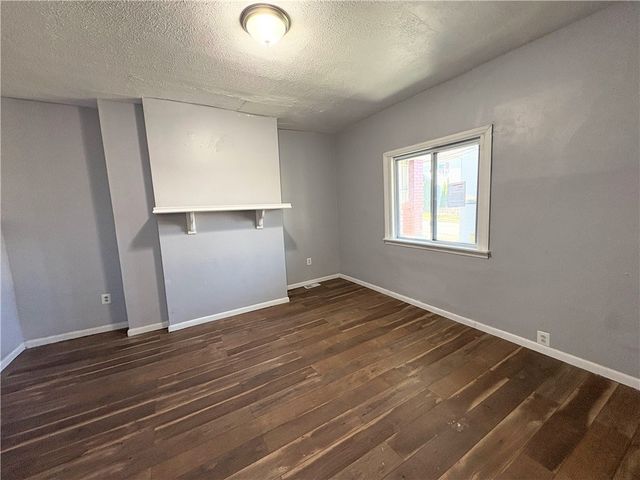 1020 Lakewood Ave, Elliott, PA 15220