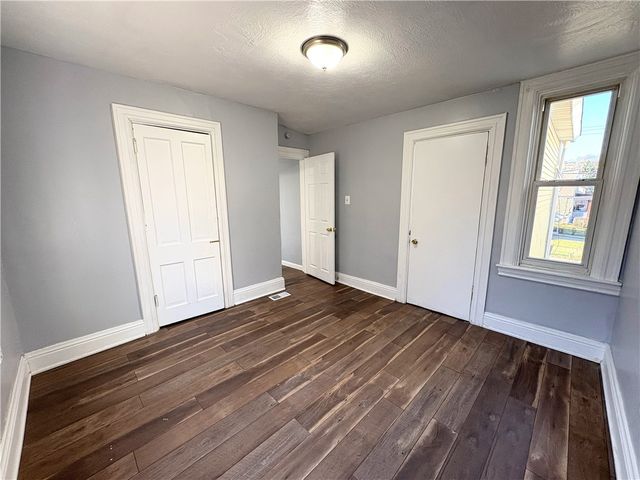 1020 Lakewood Ave, Elliott, PA 15220