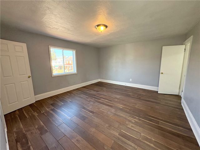 1020 Lakewood Ave, Elliott, PA 15220