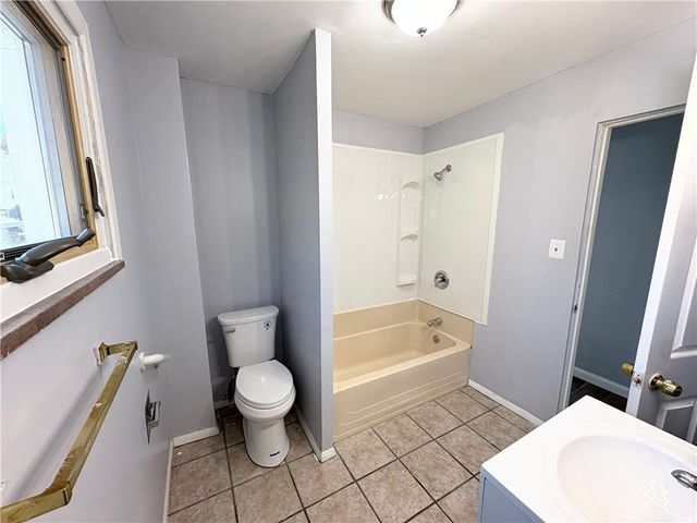 1020 Lakewood Ave, Elliott, PA 15220