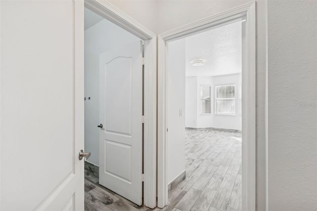 17932 VILLA CREEK DRIVE, Tampa, FL 33647