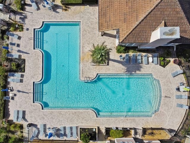 17932 VILLA CREEK DRIVE, Tampa, FL 33647