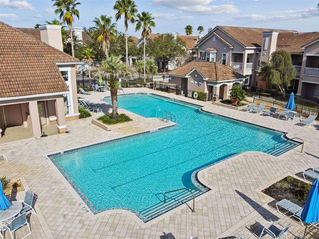 17932 VILLA CREEK DRIVE, Tampa, FL 33647