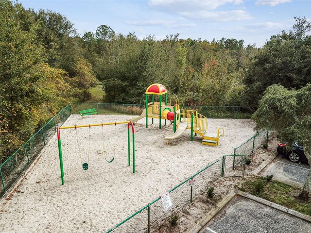 17932 VILLA CREEK DRIVE, Tampa, FL 33647