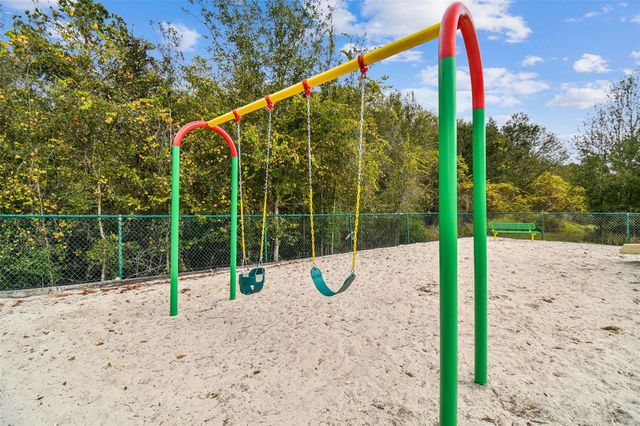 17932 VILLA CREEK DRIVE, Tampa, FL 33647