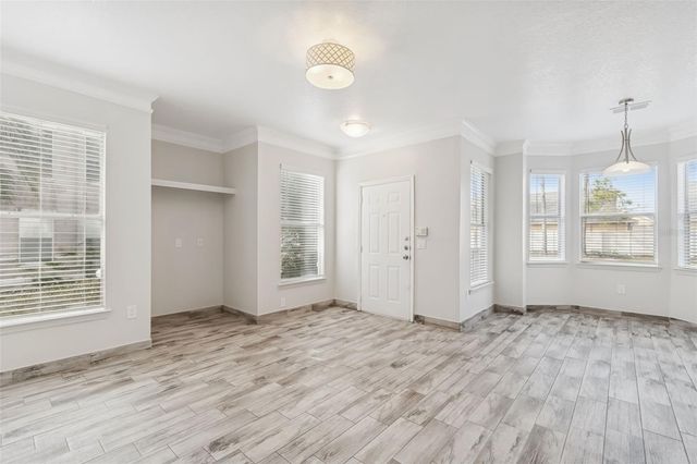 17932 VILLA CREEK DRIVE, Tampa, FL 33647