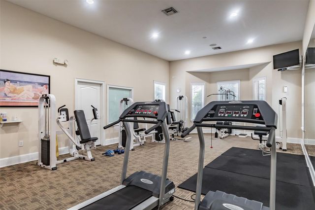 17932 VILLA CREEK DRIVE, Tampa, FL 33647