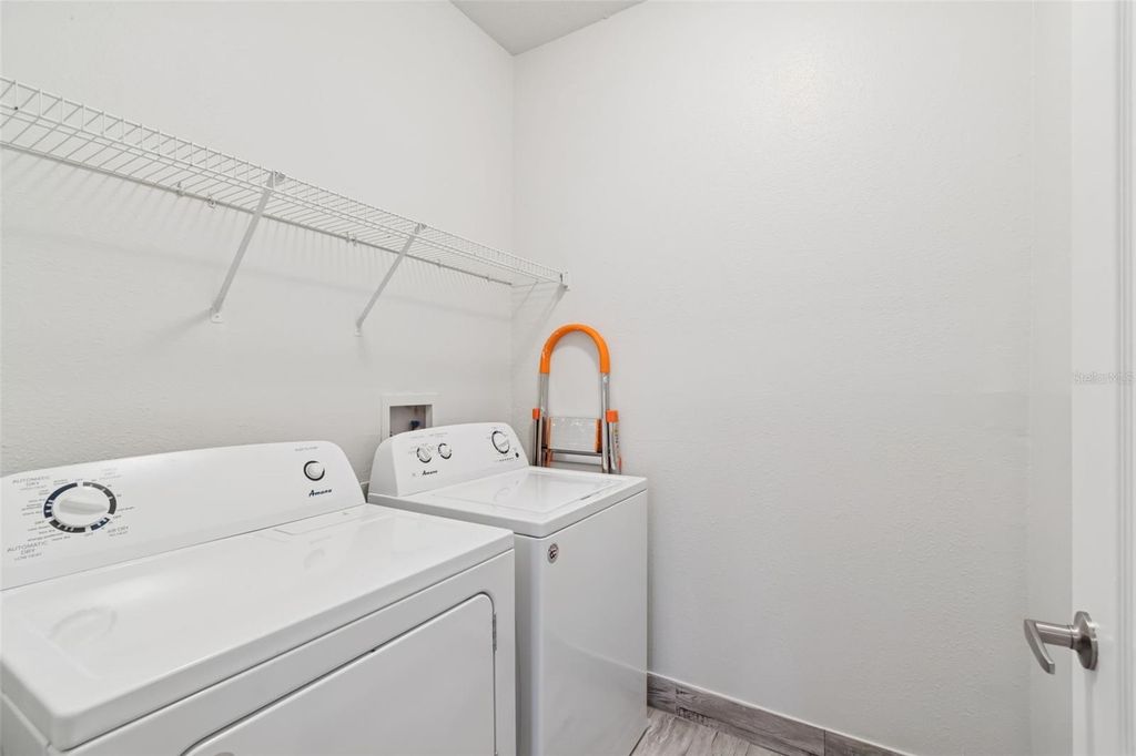 Image 31 of property listing at 17932 VILLA CREEK DRIVE, Tampa, FL 33647