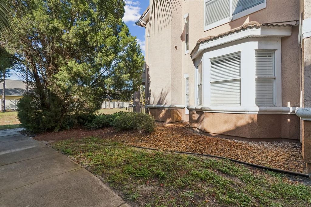 Image 47 of property listing at 17932 VILLA CREEK DRIVE, Tampa, FL 33647