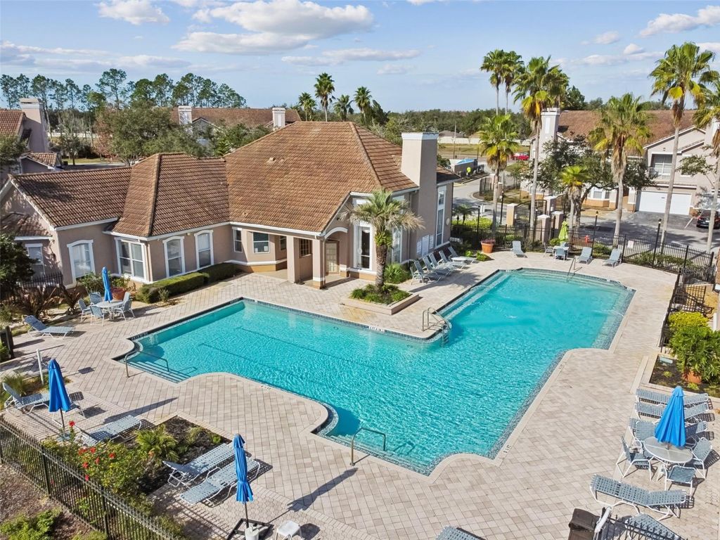 Image 51 of property listing at 17932 VILLA CREEK DRIVE, Tampa, FL 33647